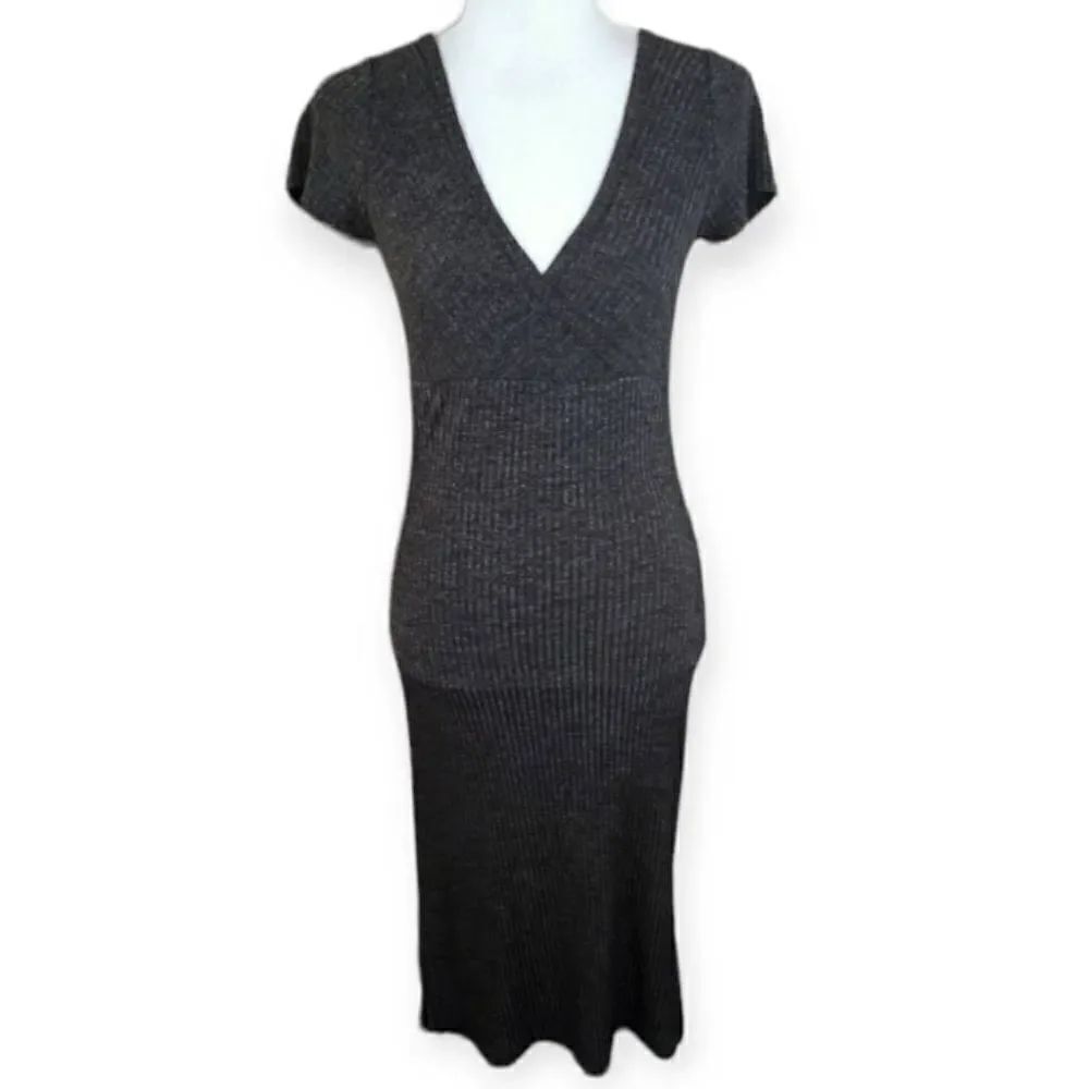 GRAY BODYCON DRESS SZ.M EUC.